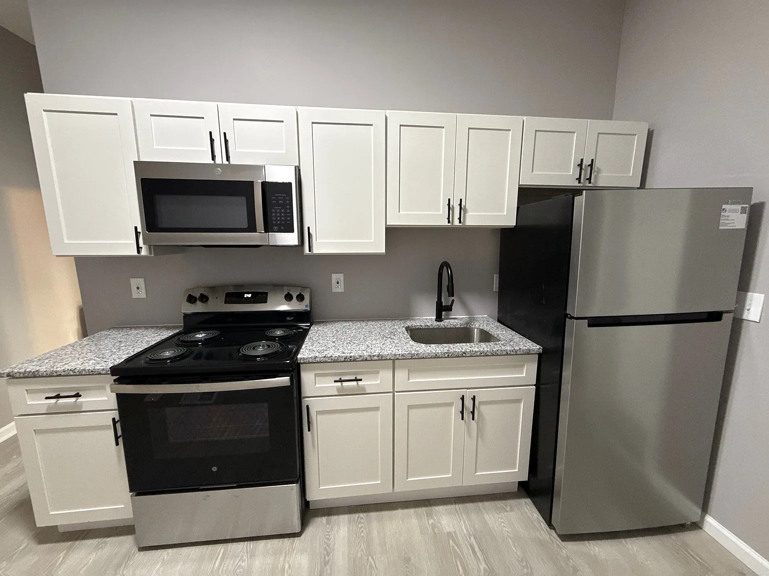 1 bed, $1,100 — Photo 1
