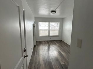 433 E 3rd St #4, Long Beach, CA 90802