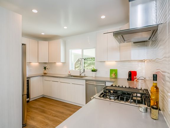 2nd image of 2321 El Contento Dr