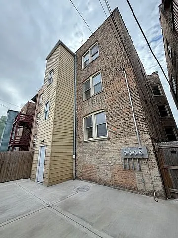 7823 S Wood St #3 — Photo 14