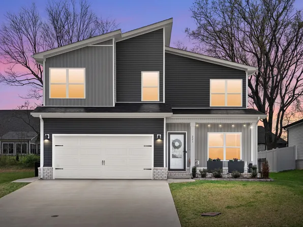 221 Wesson Dr, Clarksville, TN 37043