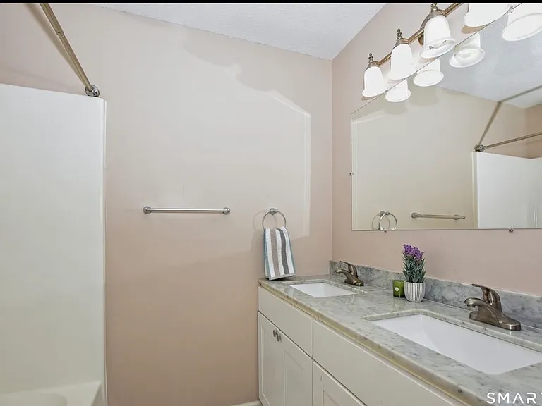 289 Salem Tpke — Photo 15