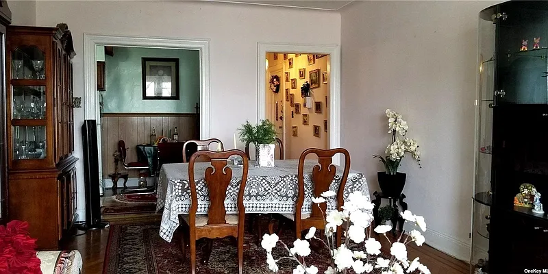 Sold by EZ Sell Realty | media 21