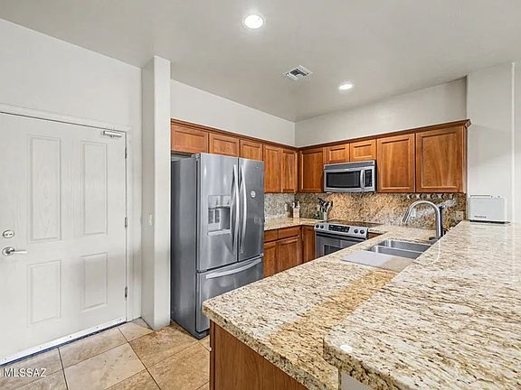 3rd image of 4112 N Thurston Ln Ste 100