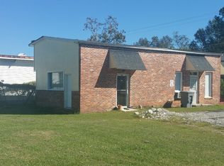321 S Mill St, Manning, SC 29102