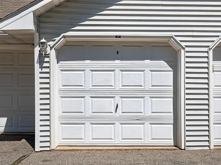 1063 Duckwood Dr #207 — Photo 3