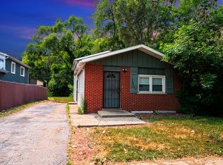 13340 S Tripp St, Robbins, IL 60472