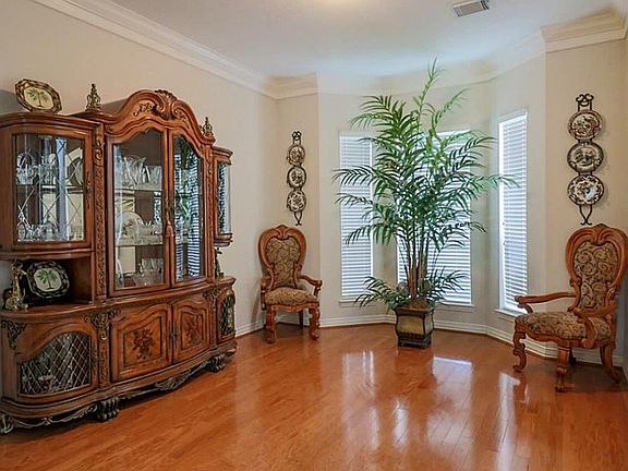 5th image of 14226 Hawkesbury Ct