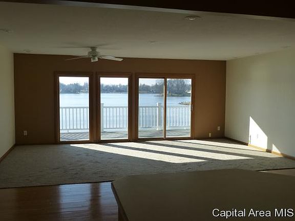 4th image of 7 N Shore Dr