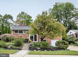 6017 Cheshire Dr, Bethesda, MD 20814