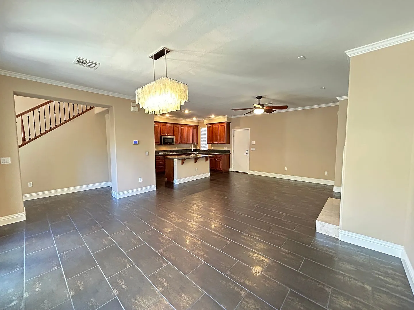 Downtown Summerlin 3-Bedroom Townhouse! — Photo 4