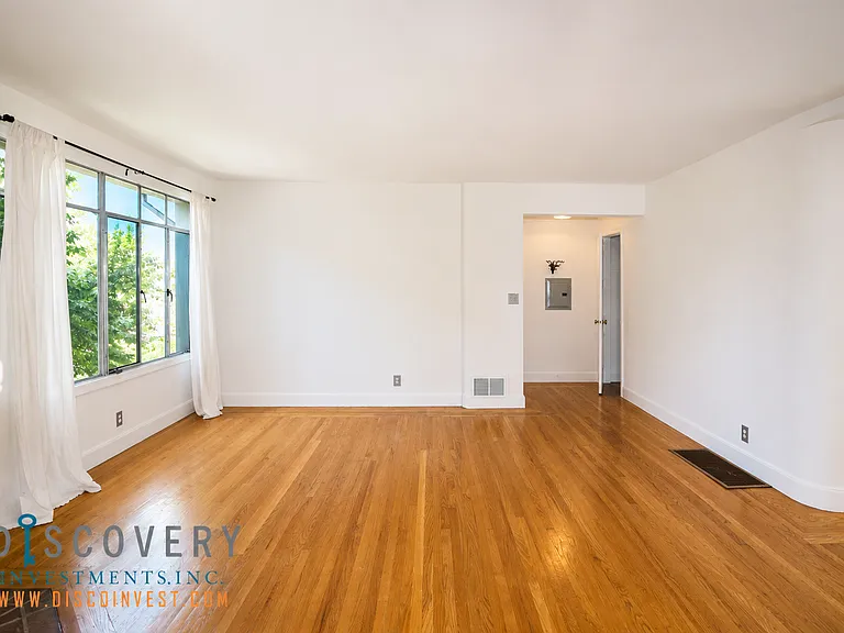 216 Lee St — Photo 7