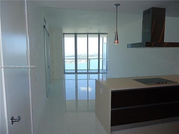 3rd image of 1100 Biscayne Blvd Unit 3102