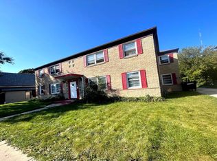 1820 W Hampton Ave, Milwaukee, WI 53209