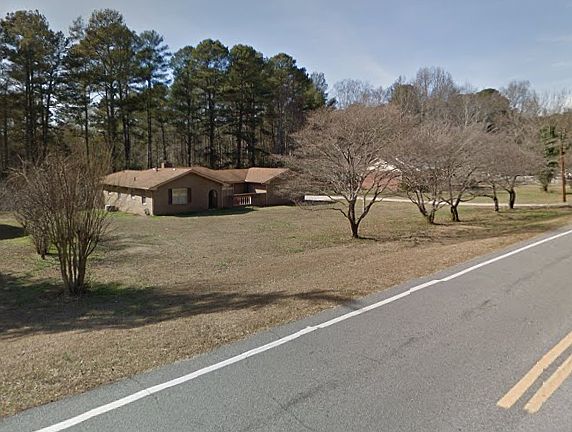 3rd image of 307 Paden Dr
