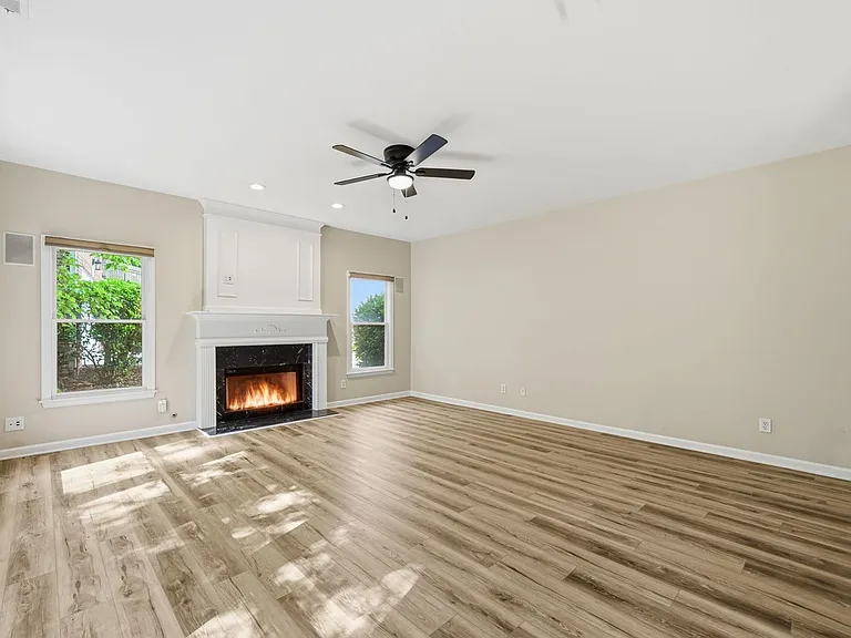 174 Ennisbrook Dr SE — Photo 20