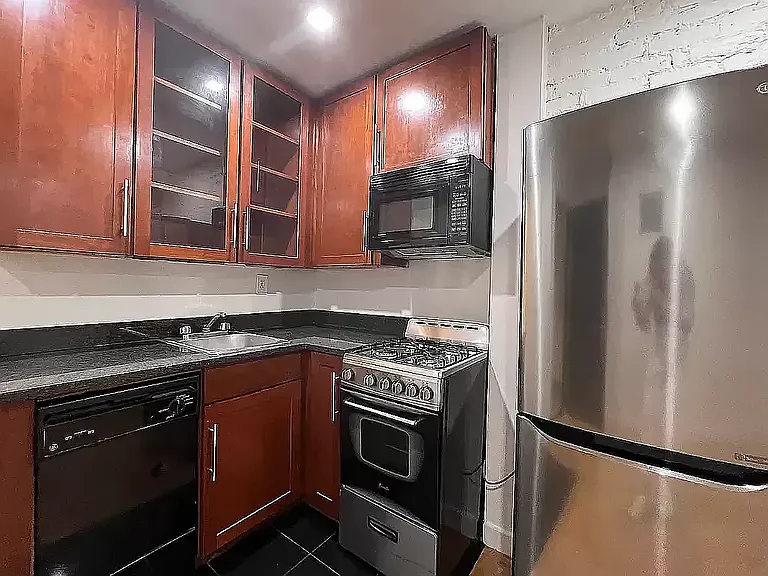 173 Ludlow St #2C — Photo 3