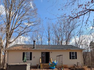 112 Lumpkin View Dr, Cleveland, GA 30528