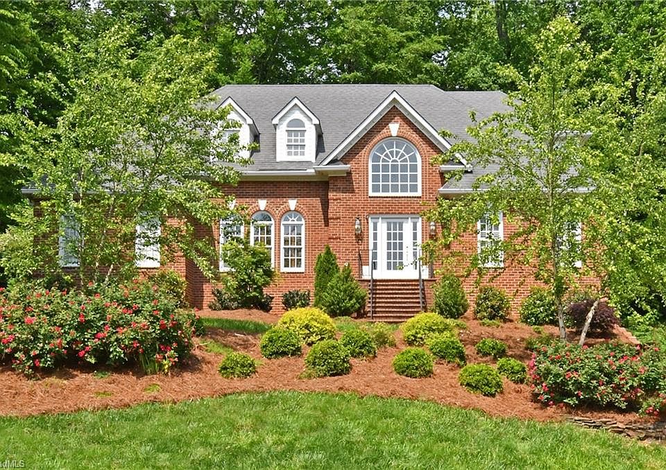 4229 Saddlewood Forest Dr Winston Salem NC 27106 Zillow   0a70db88e20459af3cdd5ca7b84b5337 Cc Ft 960 