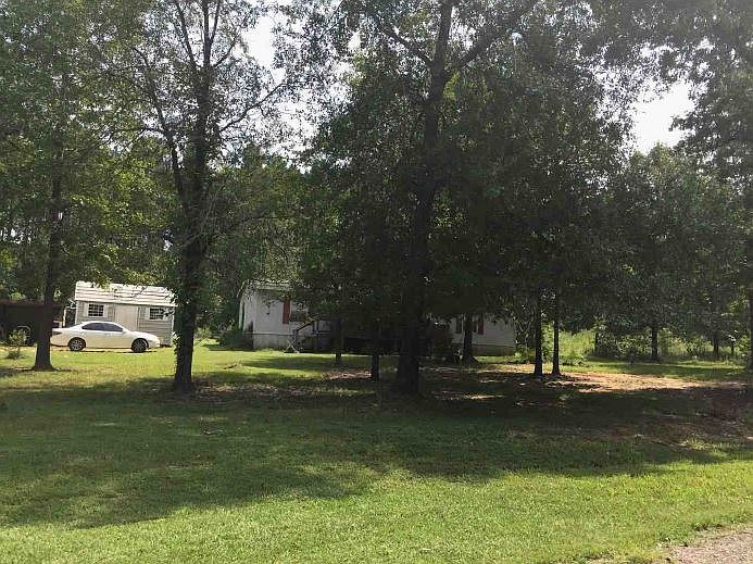 1st image of 301 Pine Forest Dr