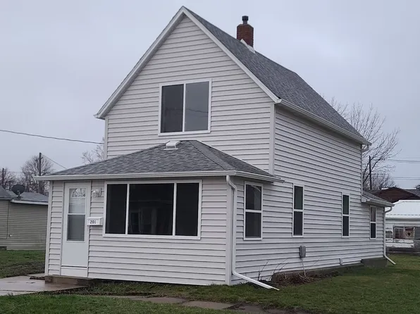 201 B Ave, Vinton, IA 52349