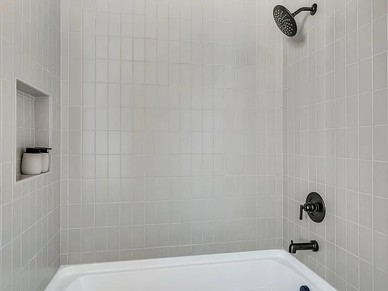 16 Willis St #B — Photo 43