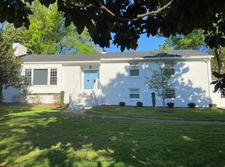 107 Green Valley Rd, Greensboro, NC 27403