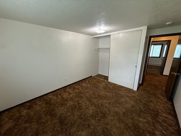 4135 State St #11 — Photo 17