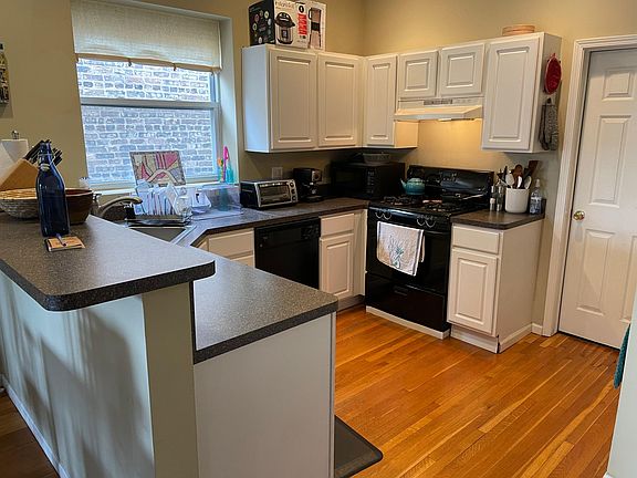 5th image of 1519 W Olive Ave #3B