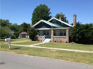 113 S Rust St, Gentry, AR 72734