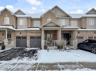 13 Harriet Cres, Whitchurch Stouffville, ON L4A 0T3