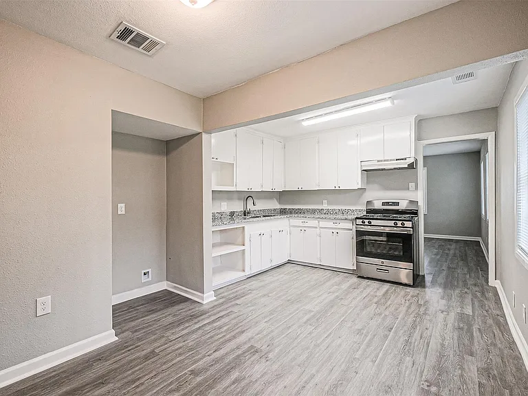1539 Pleasantville Dr — Photo 11