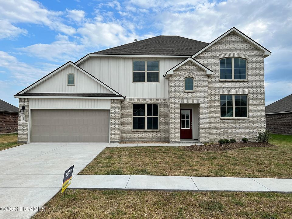 1st image of 305 Dalia Ct