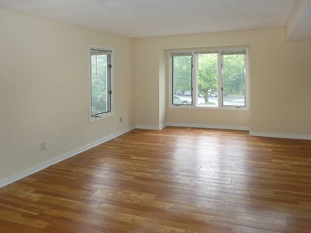 4 bed, 1227 sqft, $2,875 — Photo 4