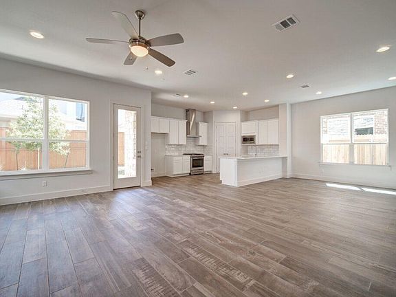 2nd image of 1368 Westborough Ln