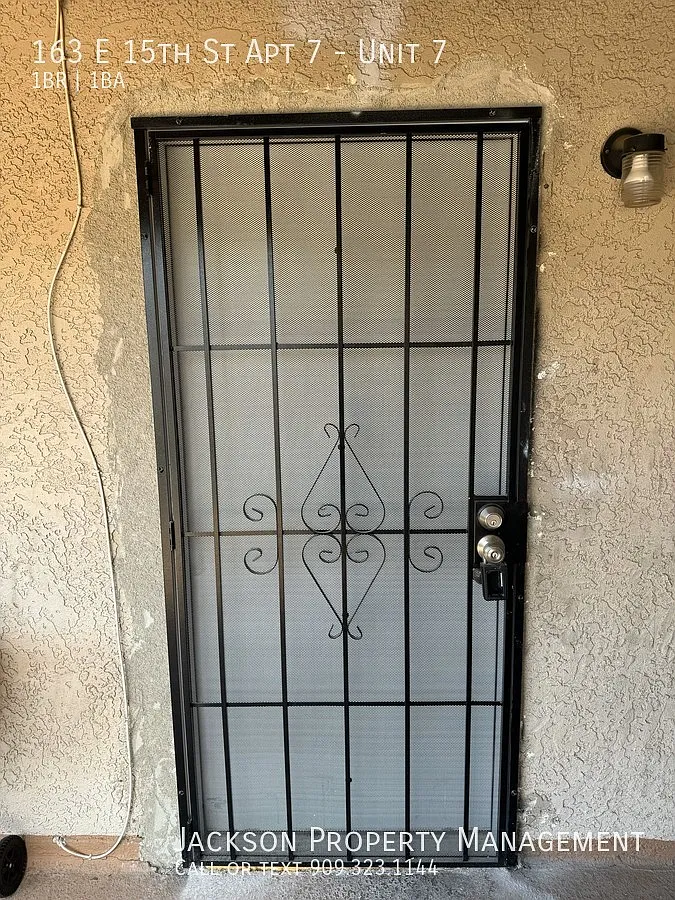 Large One Bedroom Unit — Photo 2
