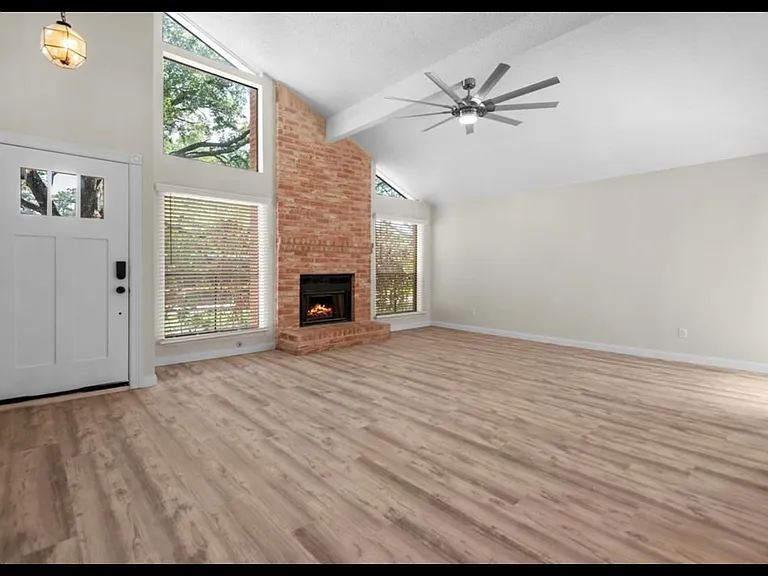 2311 Lexington Woods Dr — Photo 21