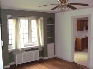 18431 Newell Rd #2, Shaker Heights, OH 44122