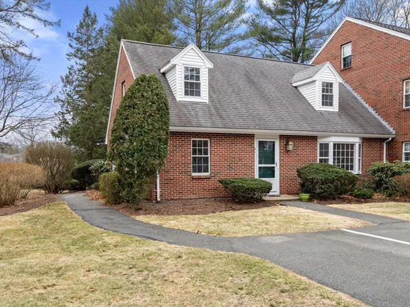 51 Claire Dr #51, Stoughton, MA 02072