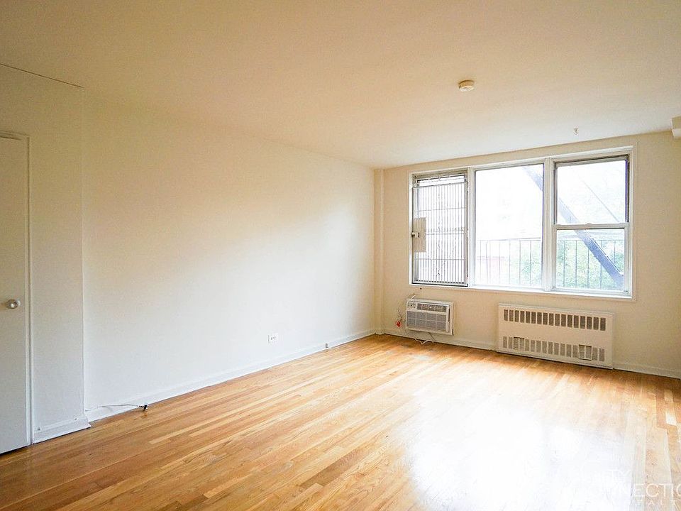 1st image of 150 E 30th St APT 6A