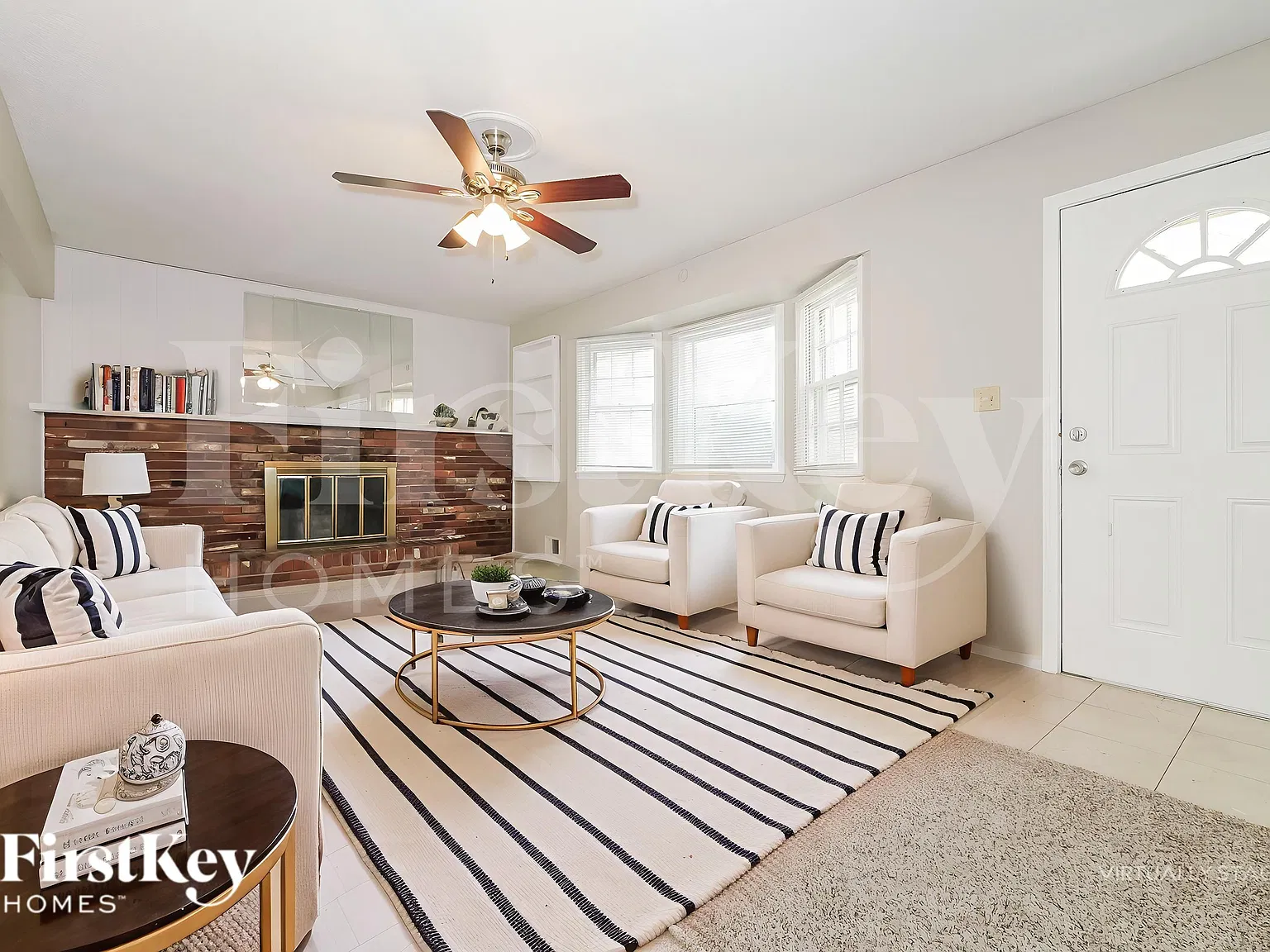 3 bed, 2.0 bath, 1971 sqft, $1,755 — Photo 3
