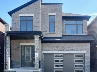 2077 Chris Mason St, Oshawa, ON L1L 0S5