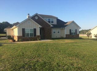 1001 Mimosa Ln, Franklin, TX 77856