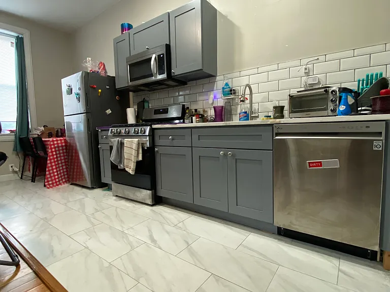 3222 Powelton Ave #2F — Photo 4