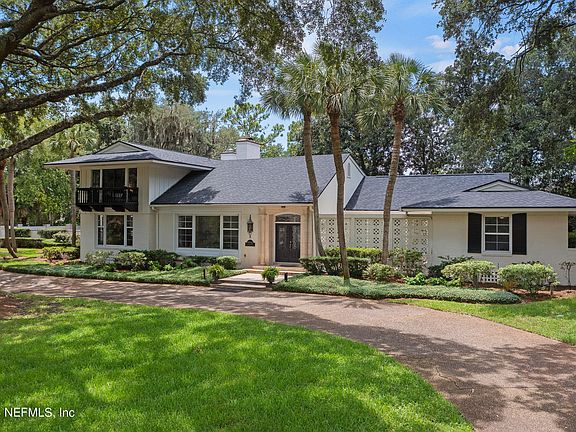 3rd image of 10142 N WINDWARD Way