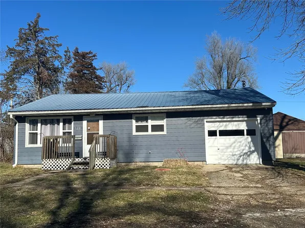 120 E Cleveland St, Monroe City, MO 63456