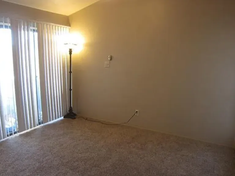 7266 Pineberry Rd — Photo 8