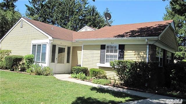 1st image of 30 Hearthside Dr