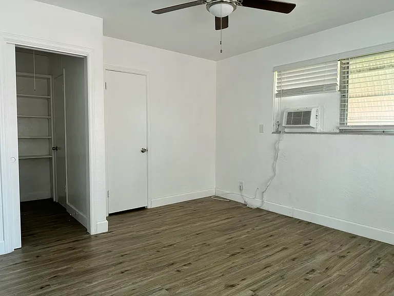 1734 Fletcher St #3 — Photo 9