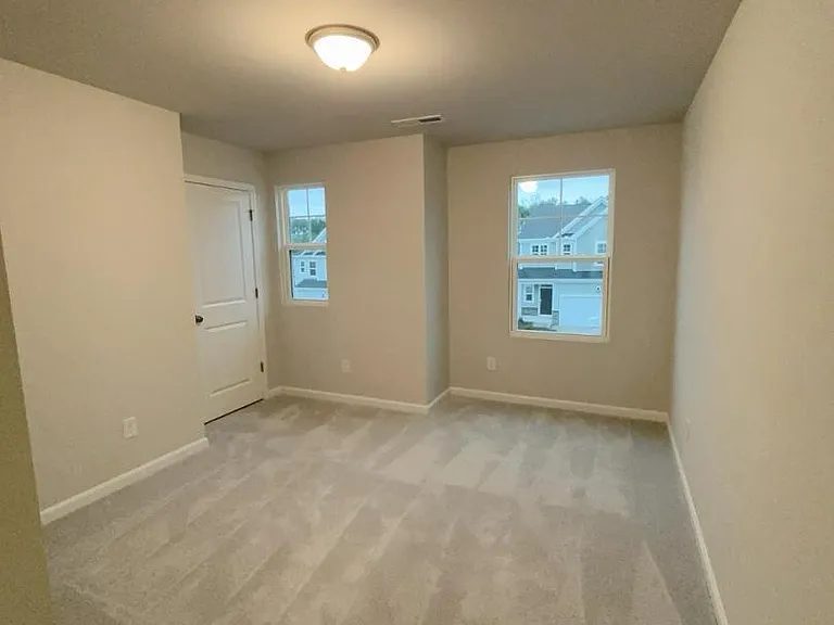 1013 Red Wing Dr — Photo 8